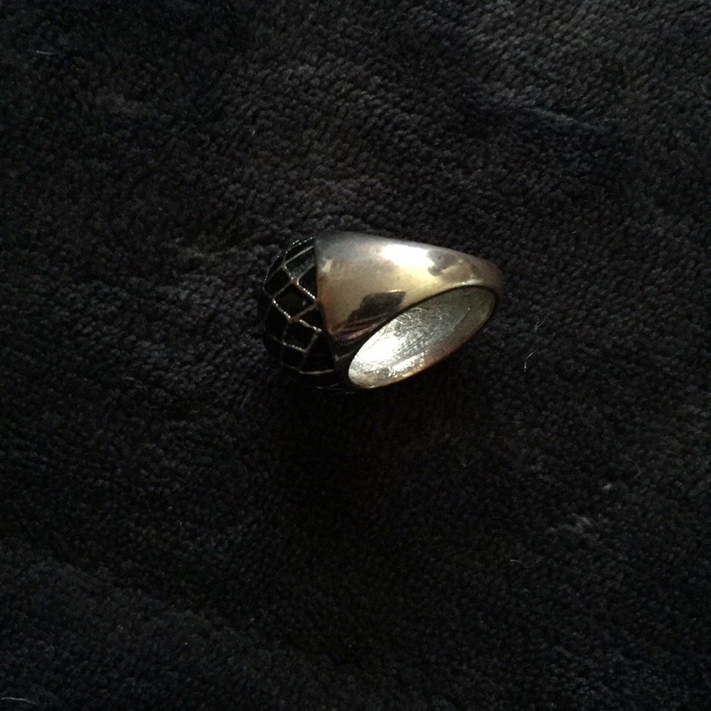 Rings - Picture 8 of 8